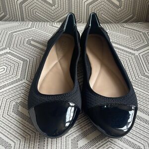 LIKE NEW Black Flats
